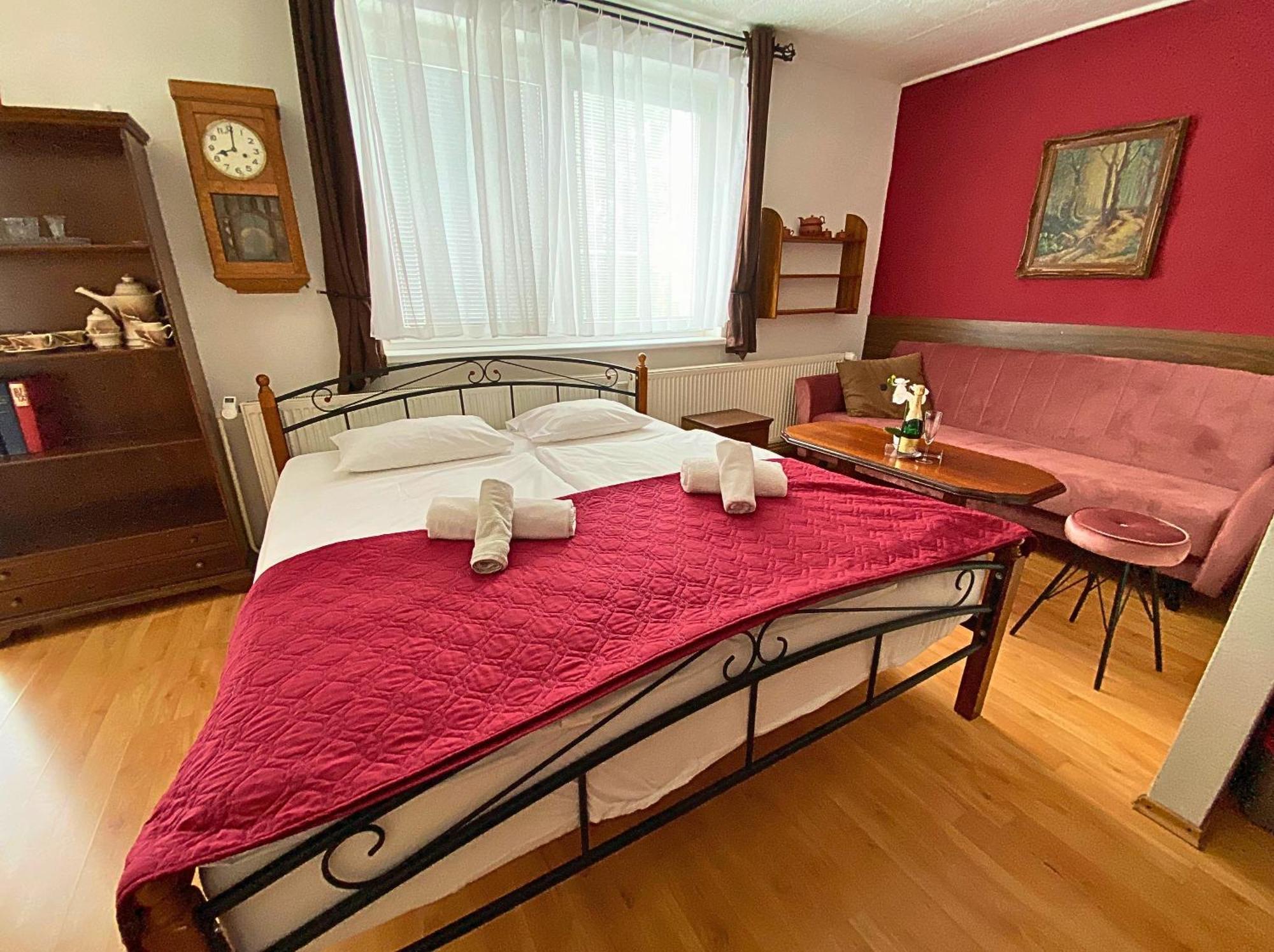 Spa & Pool Apartments Prestige Villa Ivica Marianka Eksteriør billede